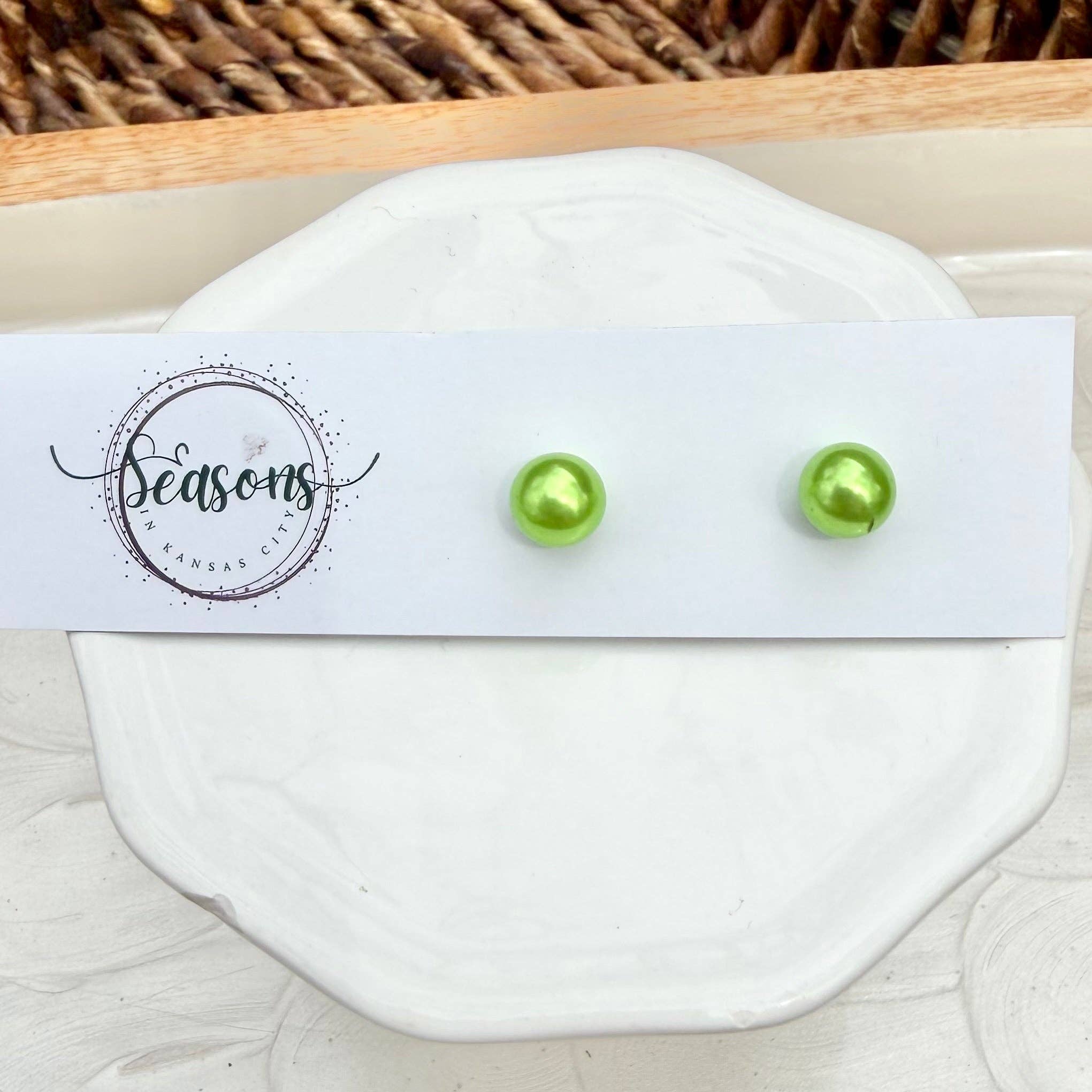 Dottie | Large Stud | All Seasons - Surprise Lily