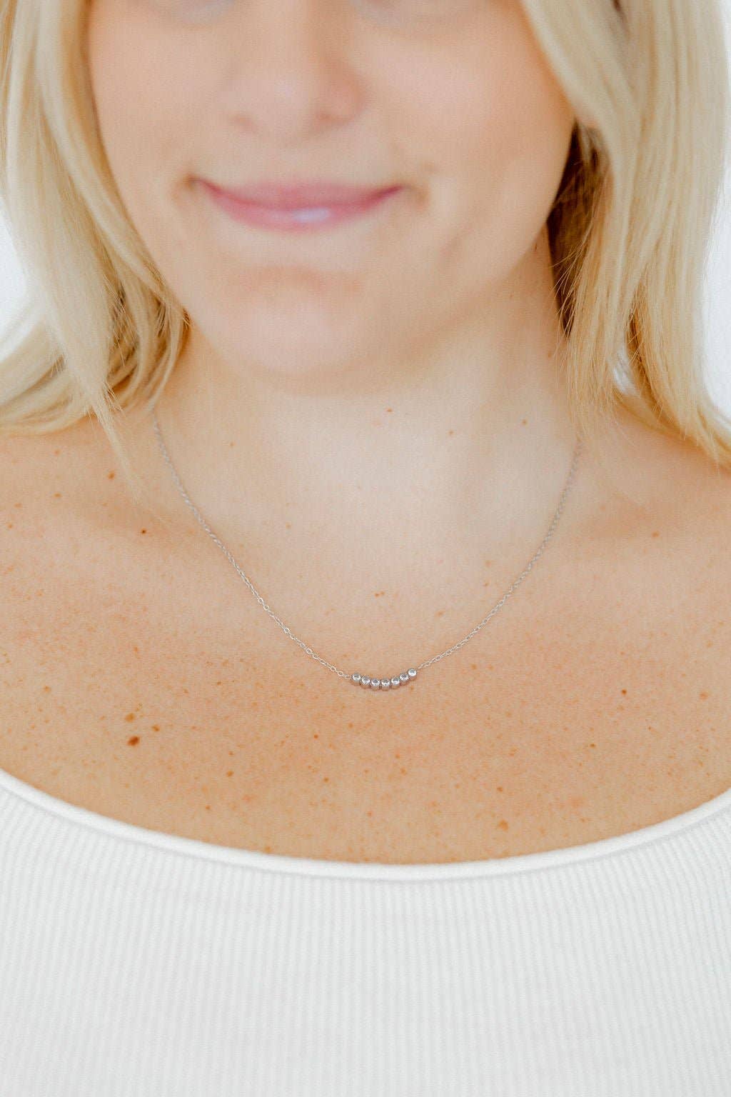 Necklace - Abigail Silver - Surprise Lily