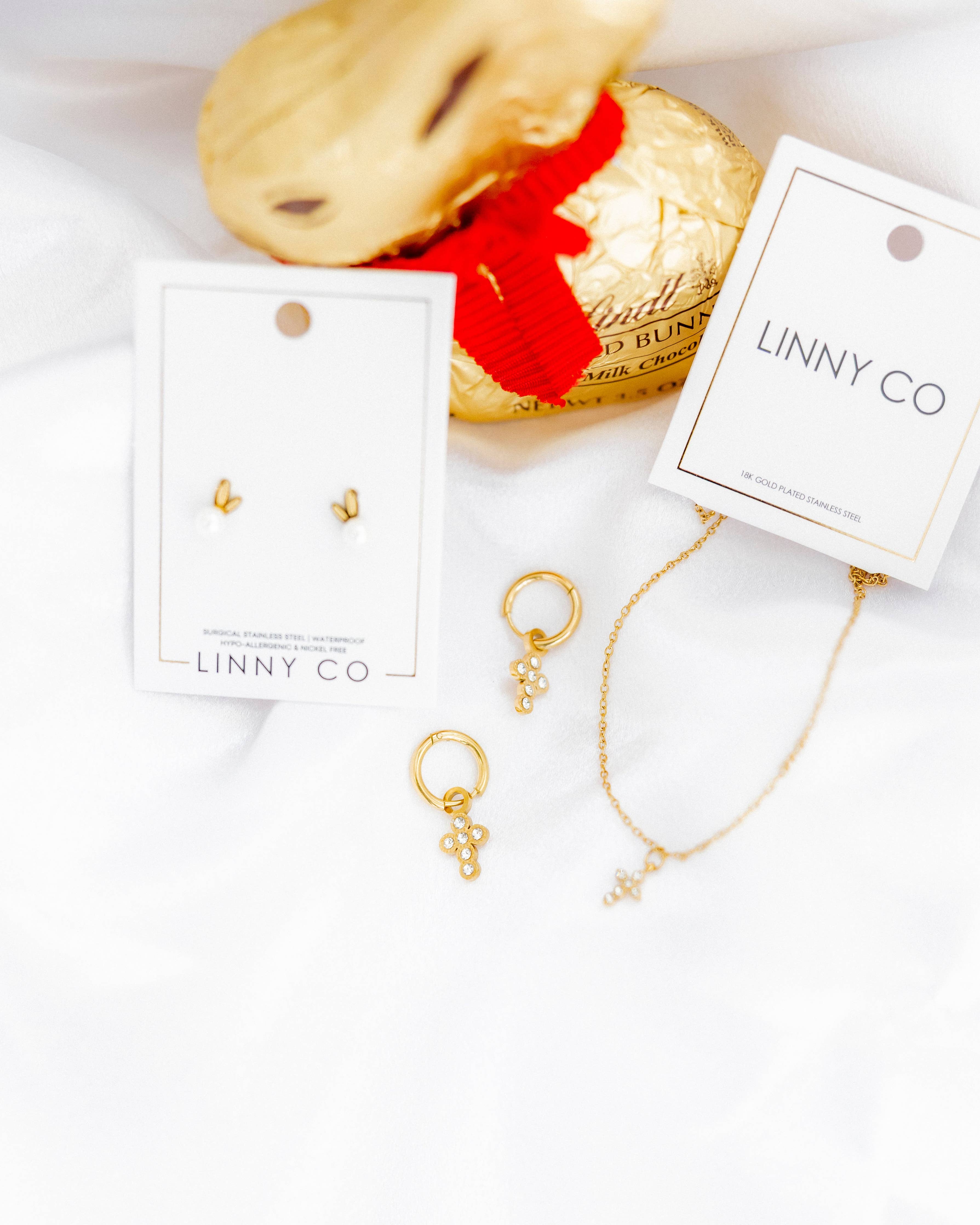 Necklace - Carly Cross CZ Gold - Surprise Lily