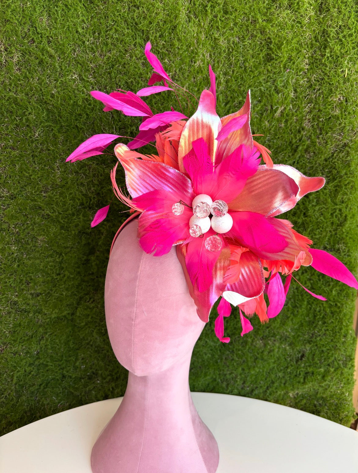 Mary Fascinator - Surprise Lily