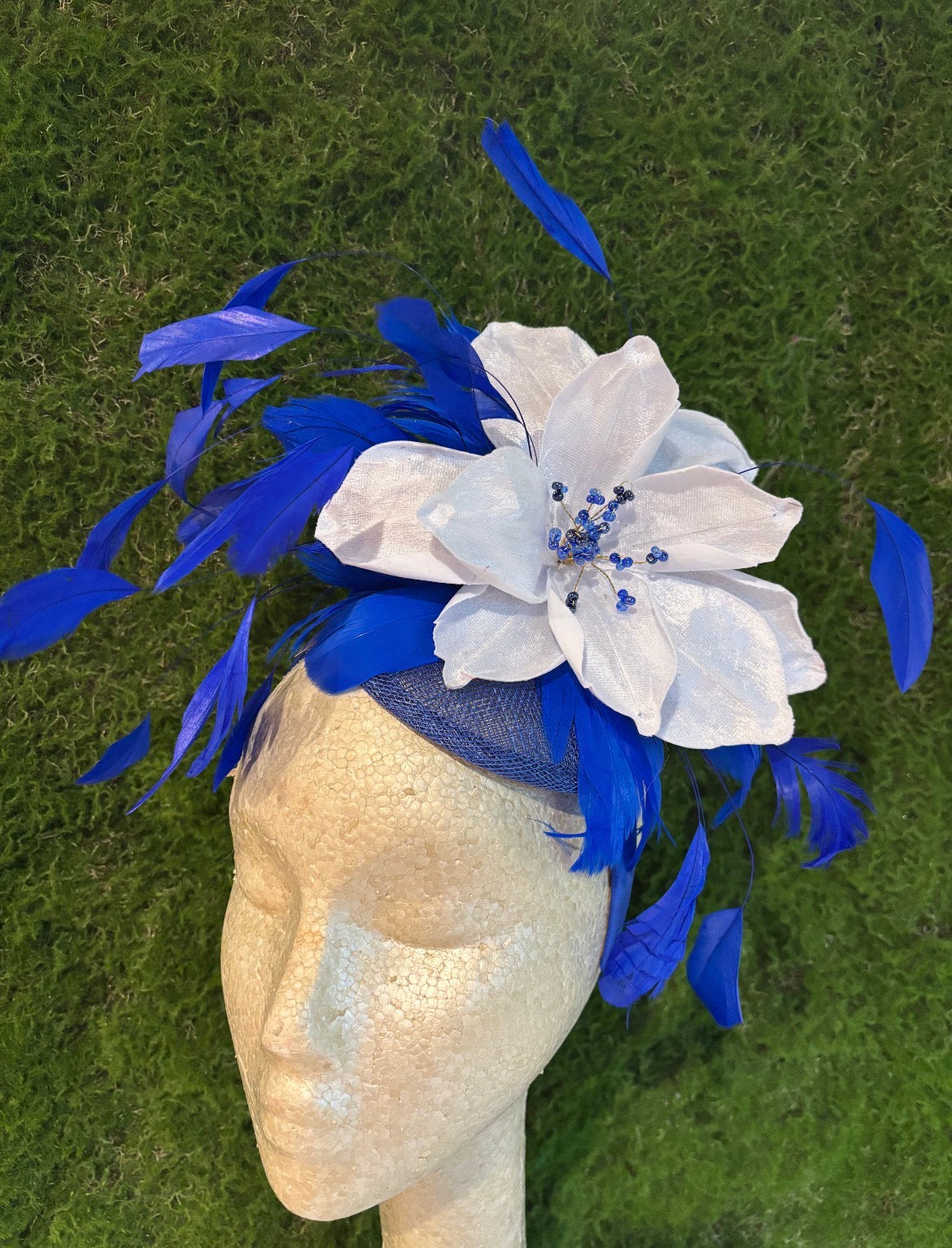 Annie Fascinator - Surprise Lily