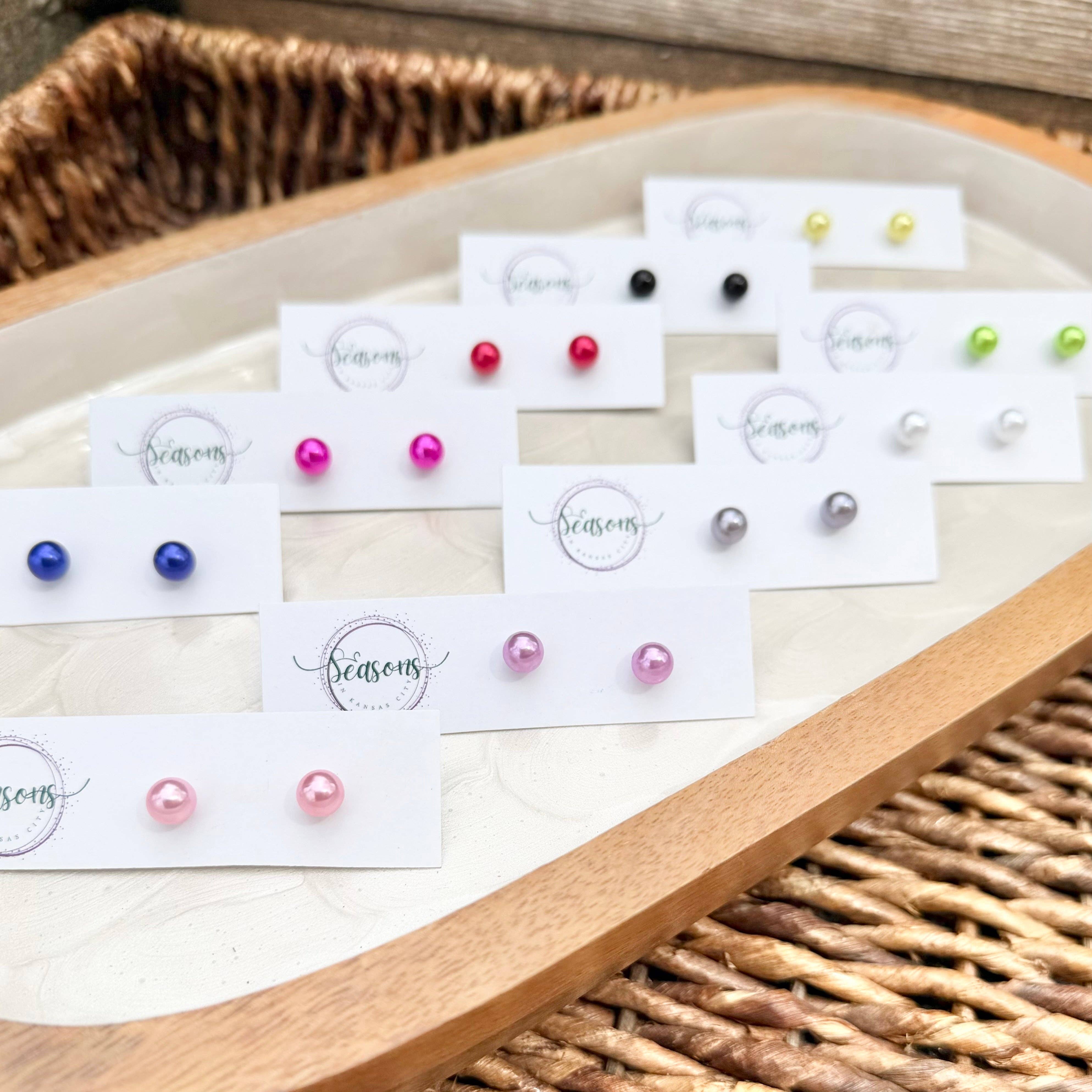 Dottie | Large Stud | All Seasons - Surprise Lily