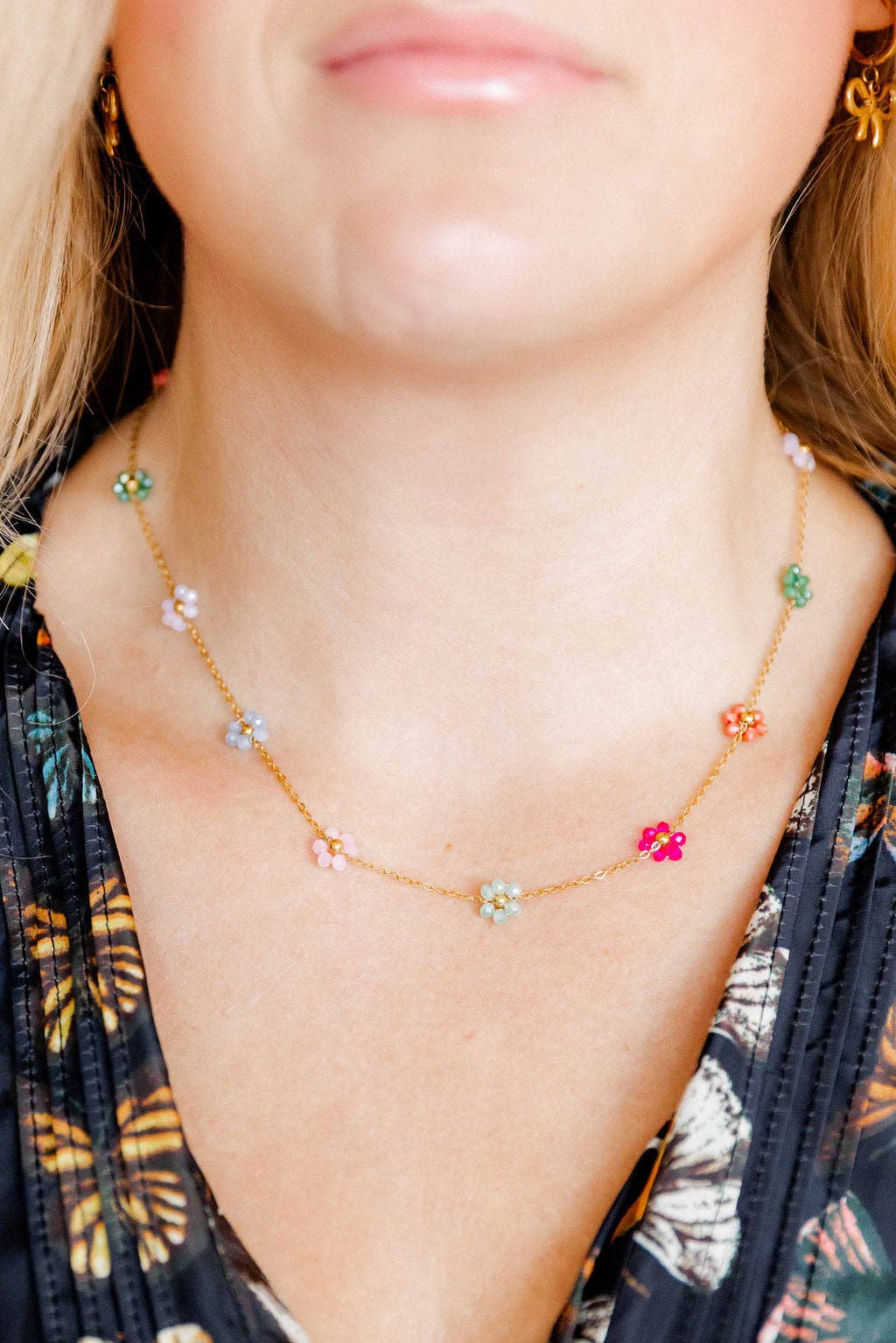 Necklace - Gracie Flower Multi Color - Surprise Lily