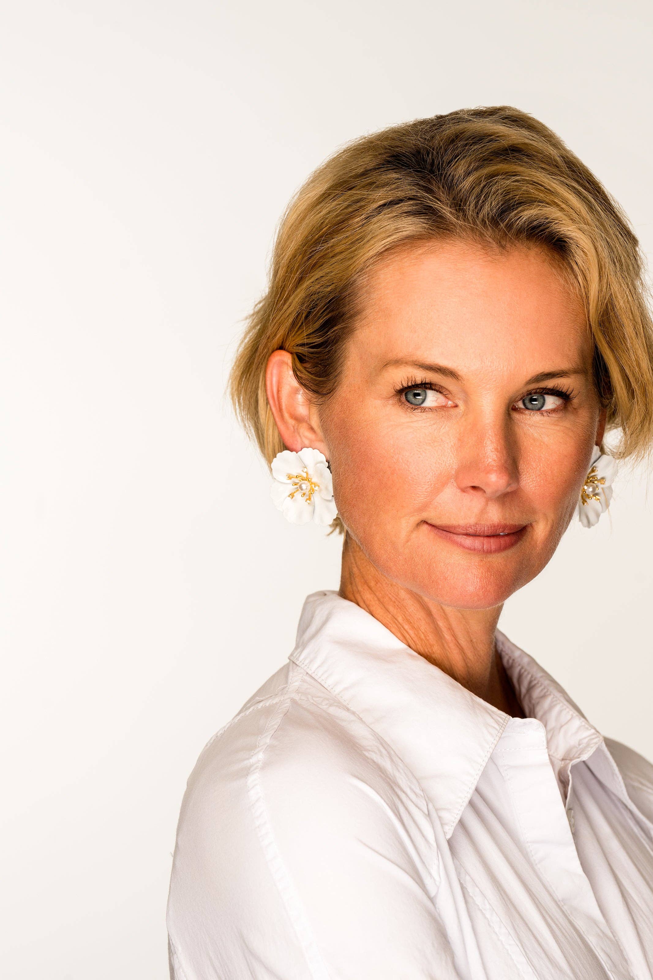 Poppy Big Bloom Enamel Flower Post