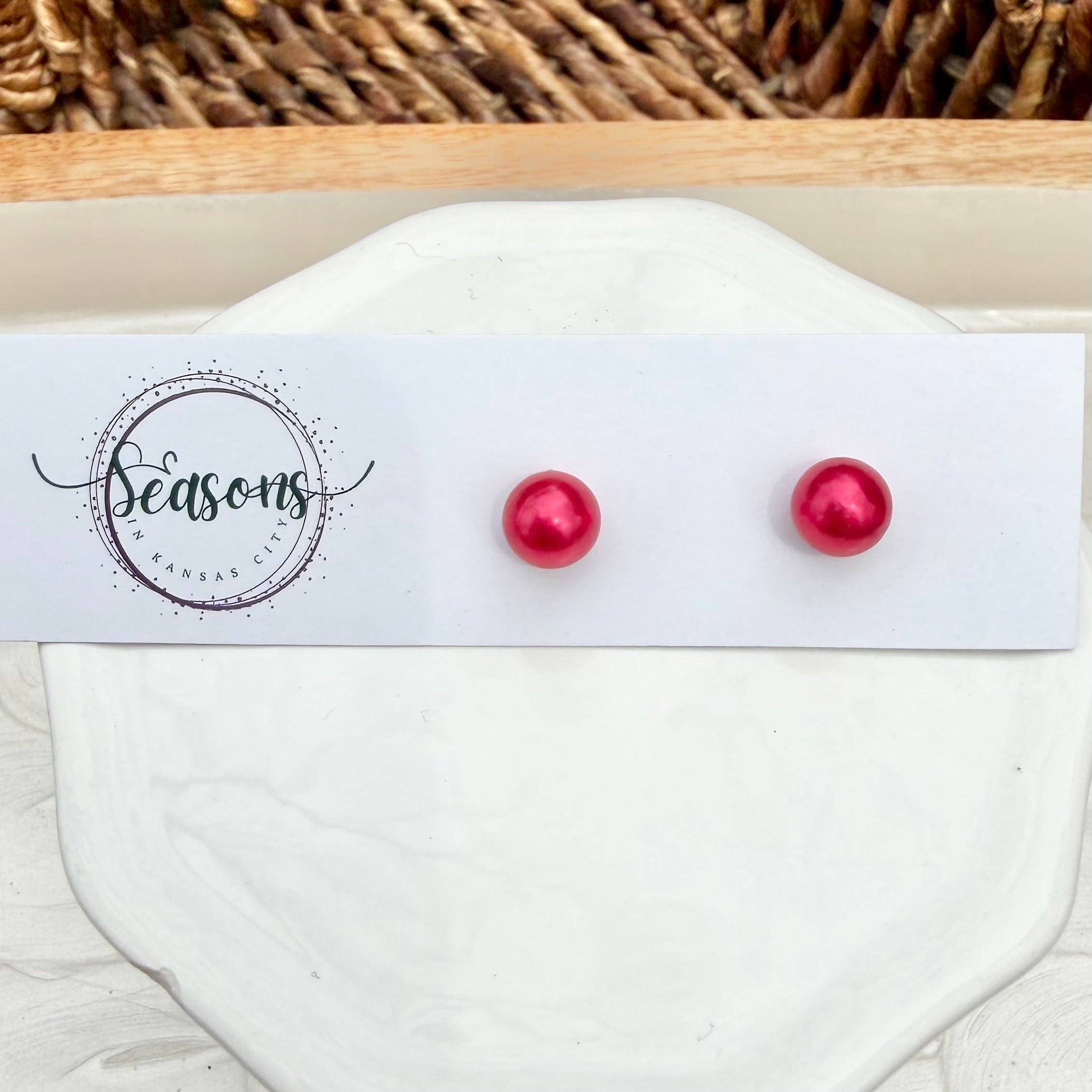 Dottie | Large Stud | All Seasons - Surprise Lily