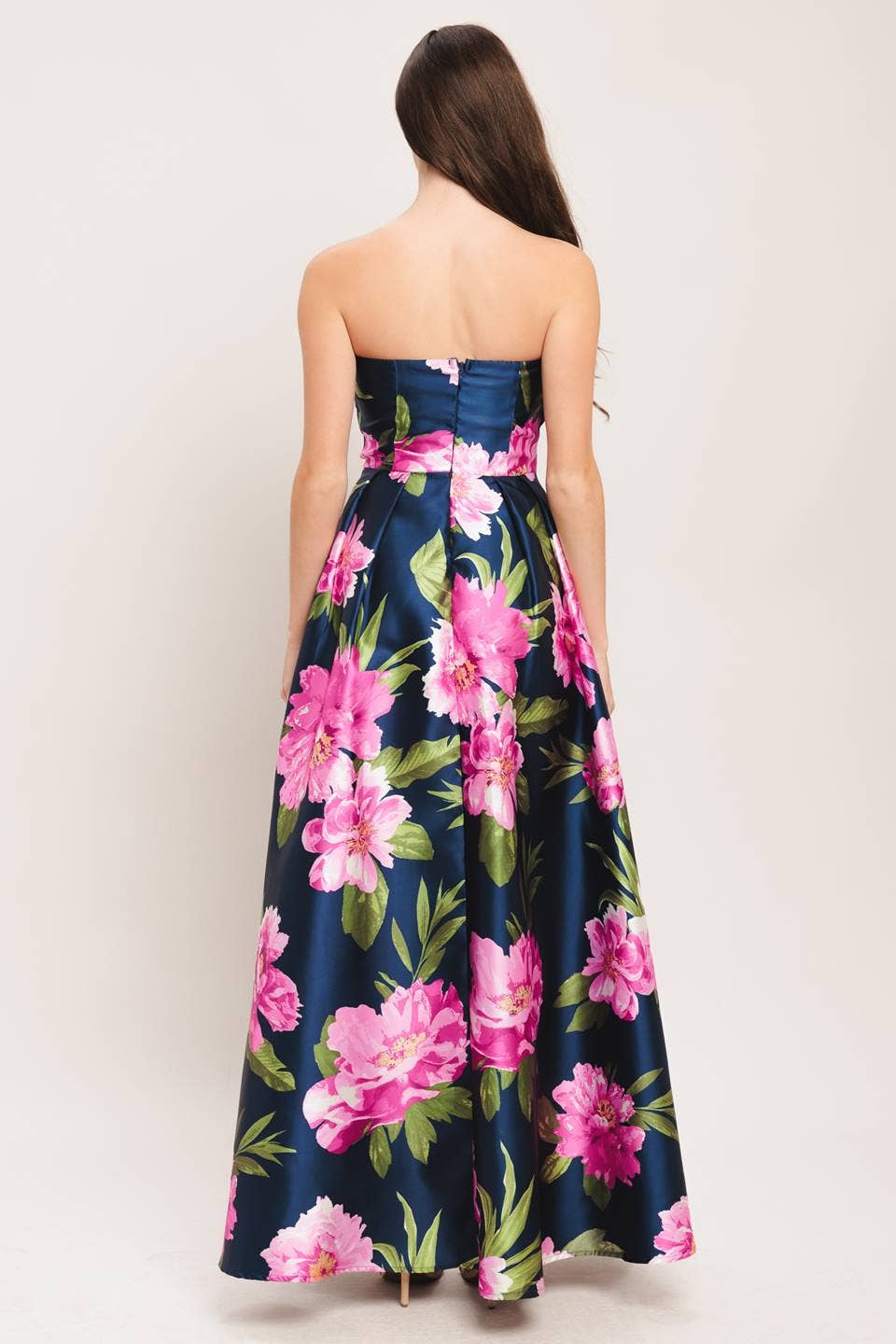 A printed woven maxi dress - ID23210 - Surprise Lily