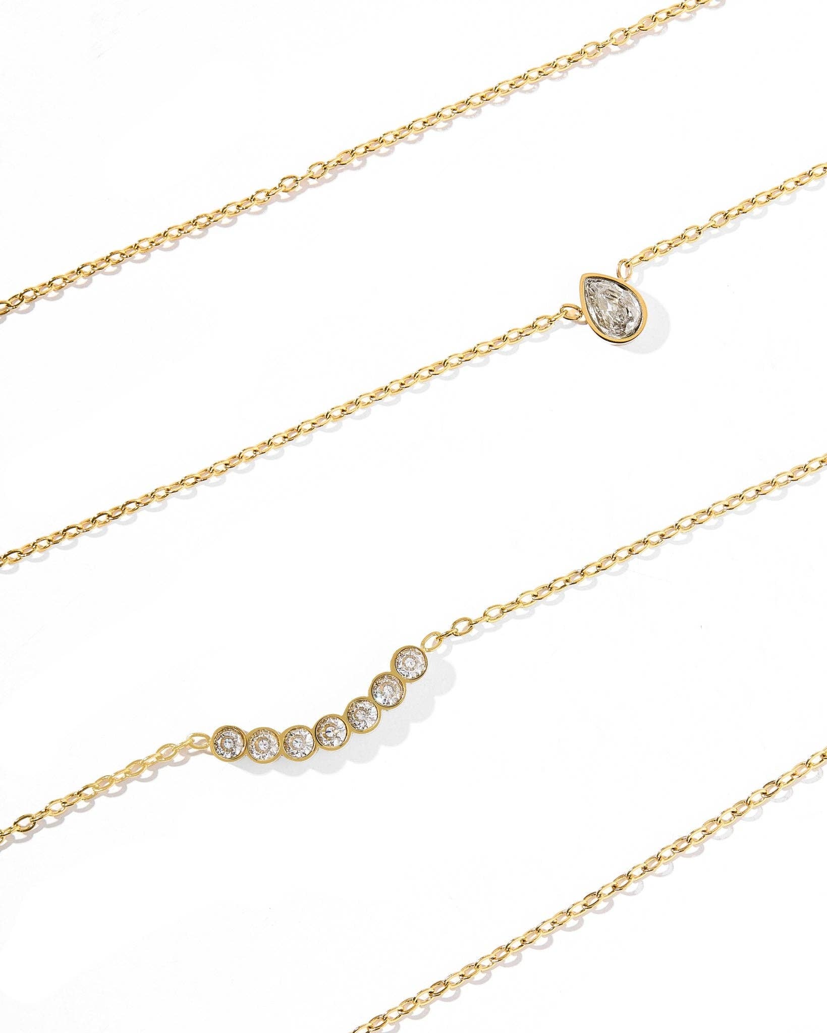Necklace - Abigail Gold - Surprise Lily