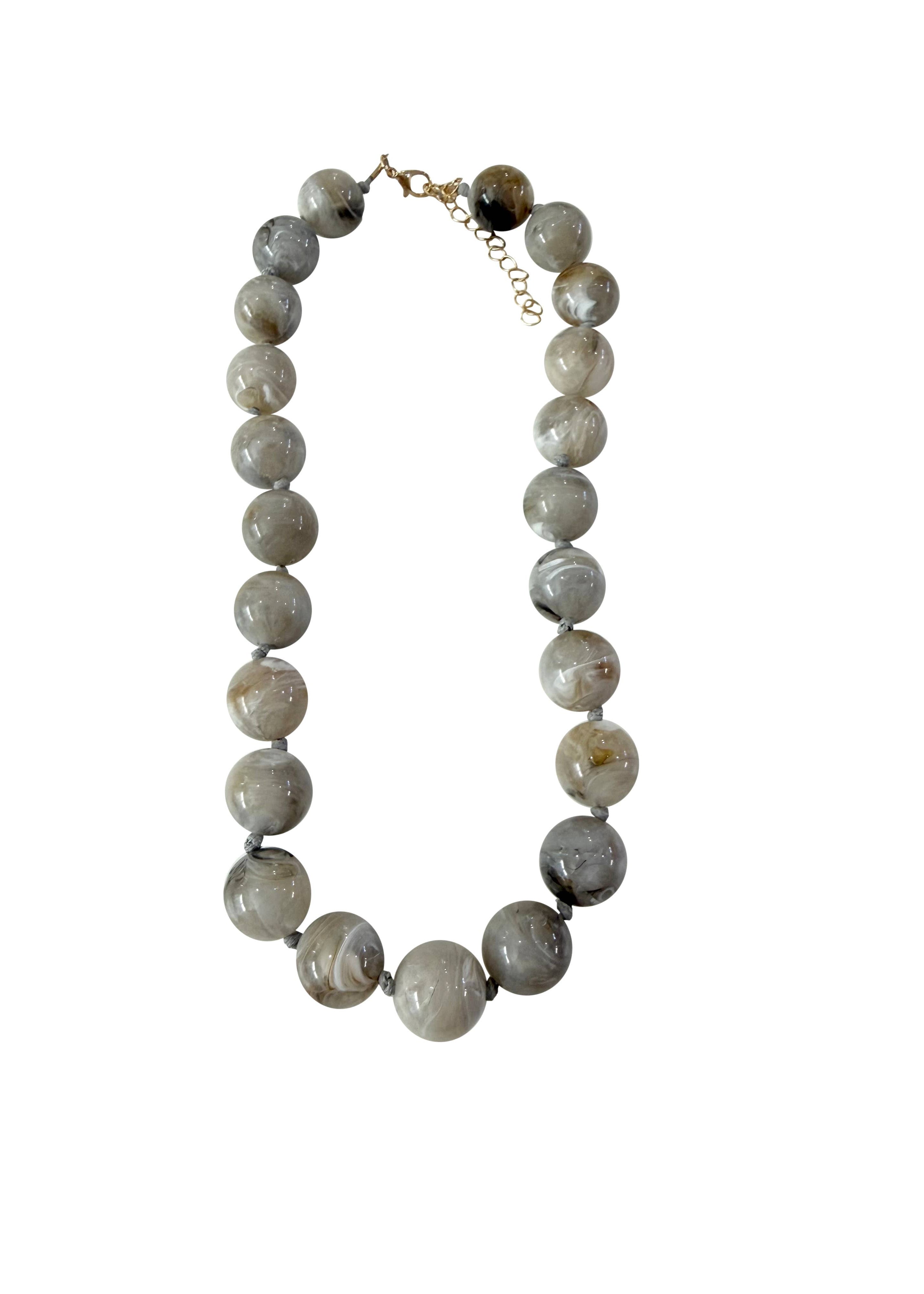 Necklace with gray beads Chunky 