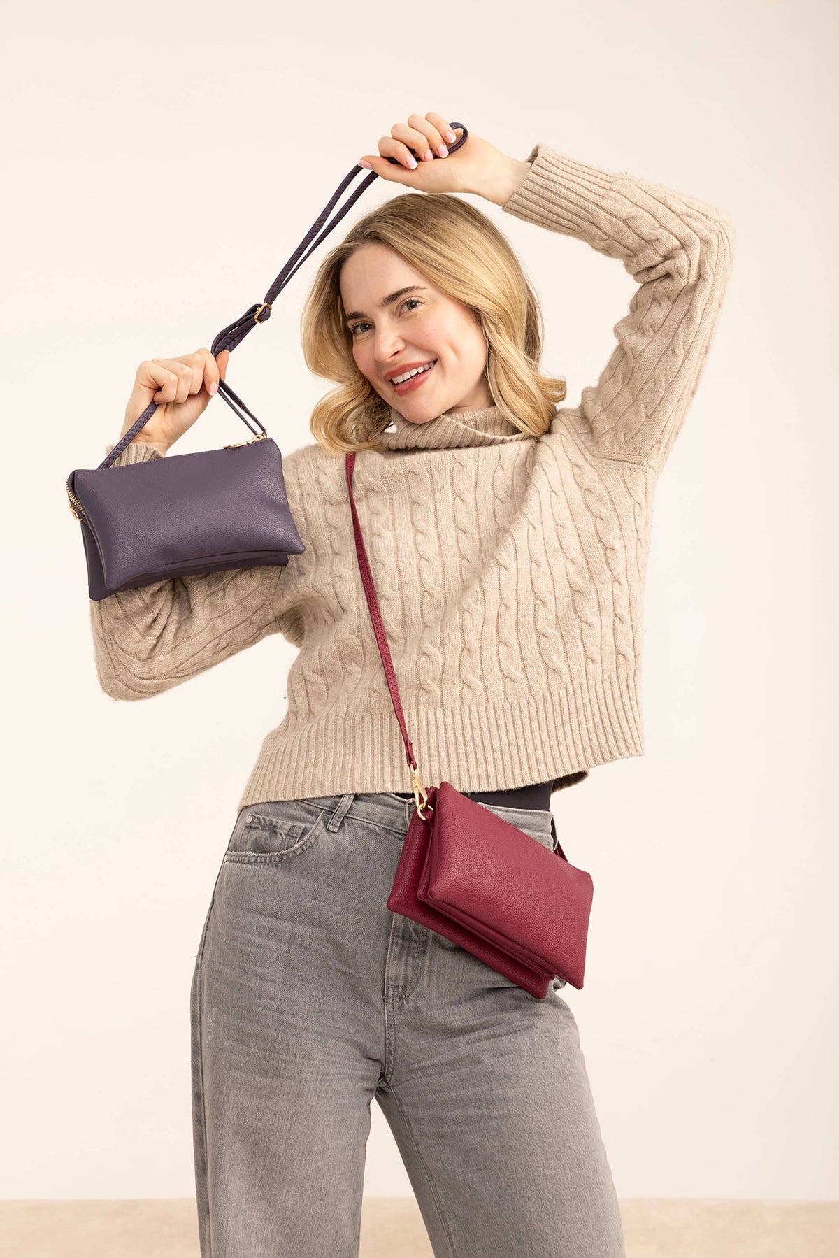 Jen & Co. Riley vegan leather crossbody wristlet in plum and maroon— 3-compartment bag with adjustable strap and gold hardware