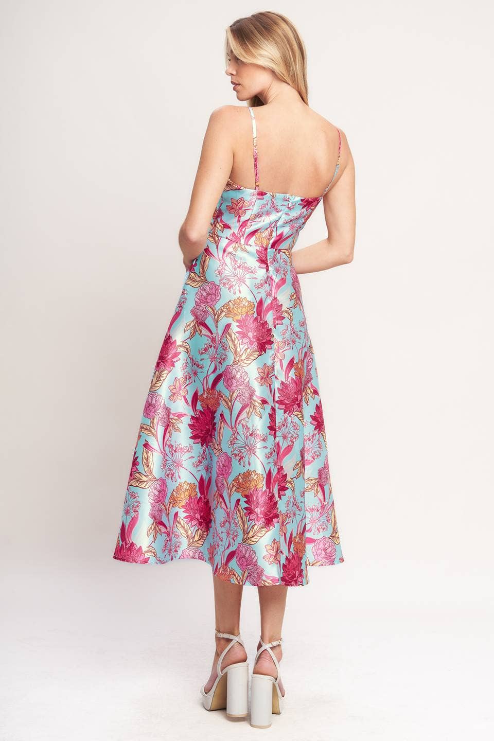 A printed woven midi dress - ID22817 - Surprise Lily