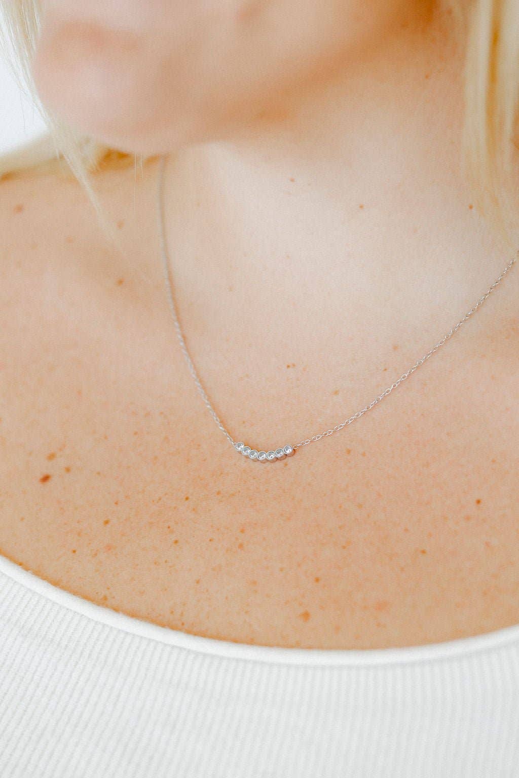 Necklace - Abigail Silver - Surprise Lily